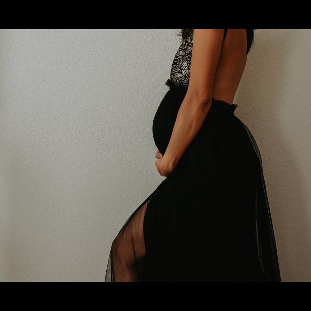 Gorgeous gatsby / Halloween party maternity or non maternity dress photography